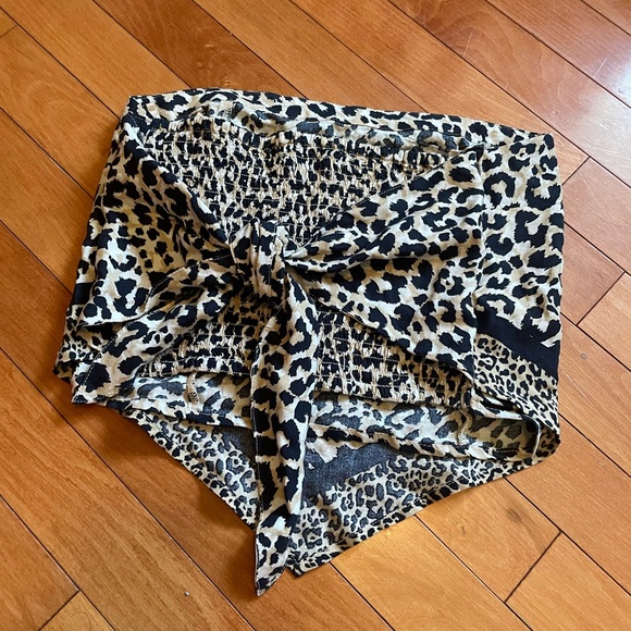 Hollister bandana crop top❤️🧡 - Picture 2 of 3